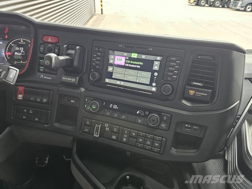 Scania S770 V8 / 6X4 / FULL AIR / RETARDER Trekkers