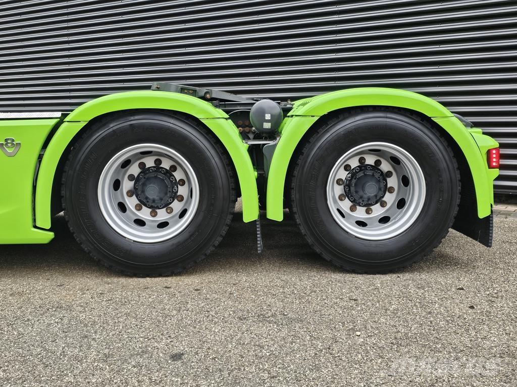 Scania S770 V8 / 6X4 / FULL AIR / RETARDER Trekkers