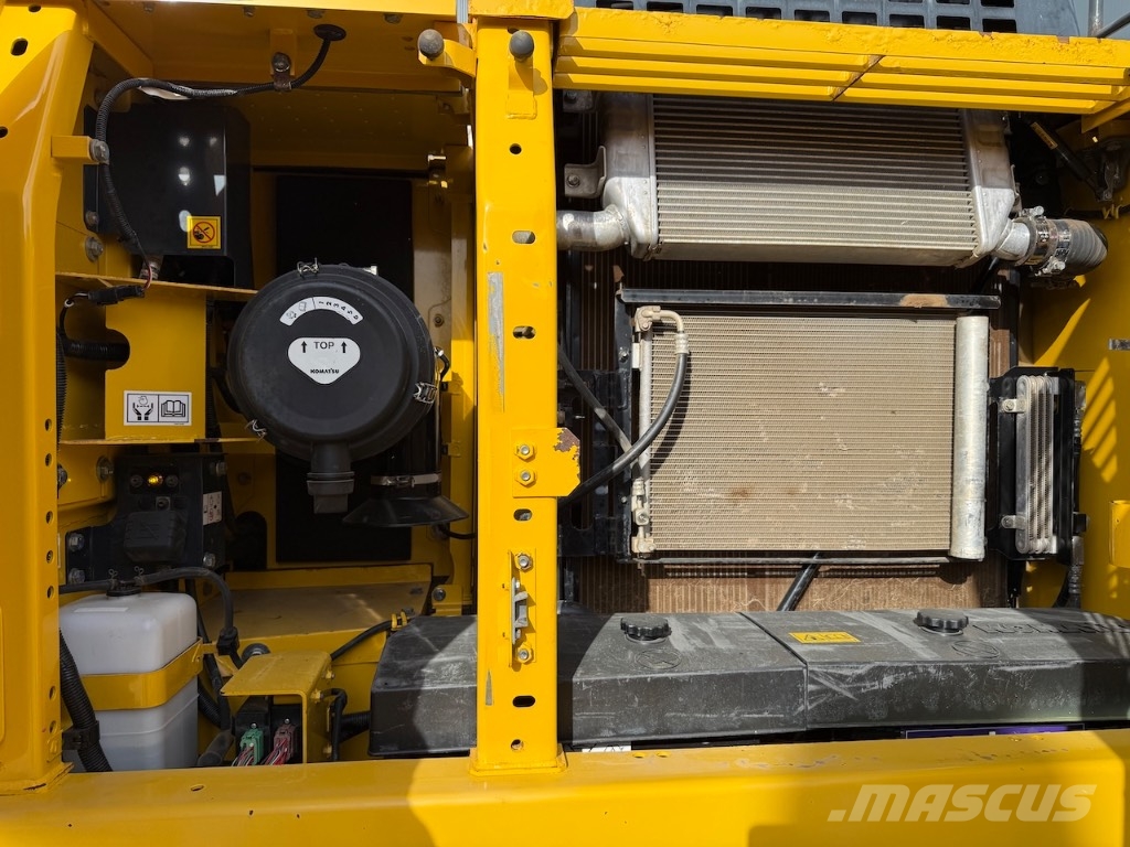 Komatsu PC 210 LC-11 - PC210 - PC 210 LC-11E0 Bageri guseničari