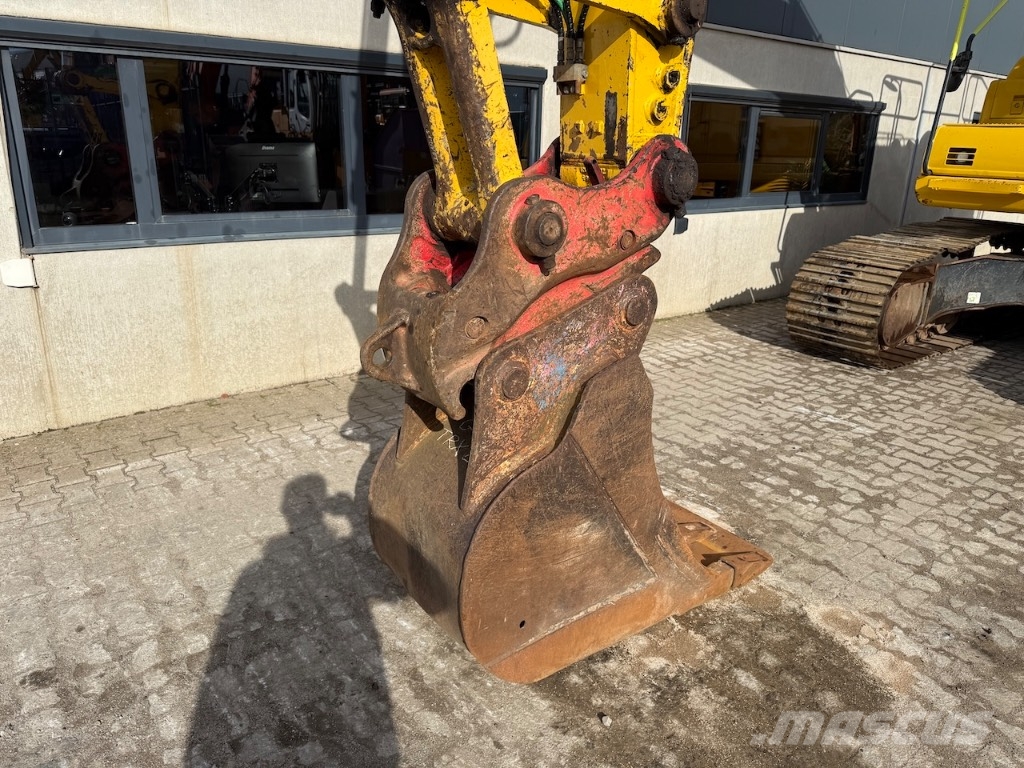 Komatsu PC 210 LC-11 - PC210 - PC 210 LC-11E0 Bageri guseničari