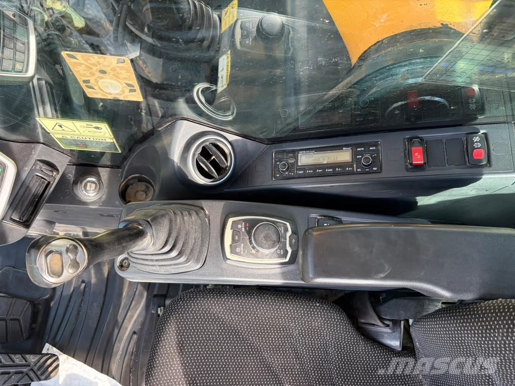 Hyundai HX330NL حفارات زحافة