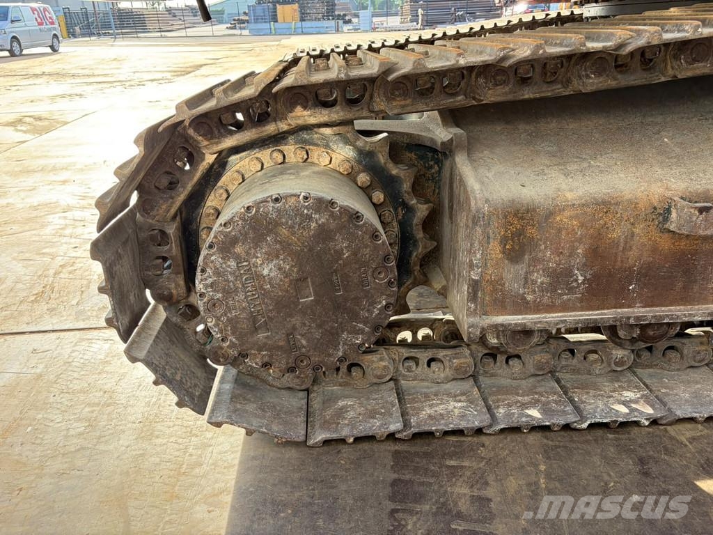 Hyundai HX330NL حفارات زحافة