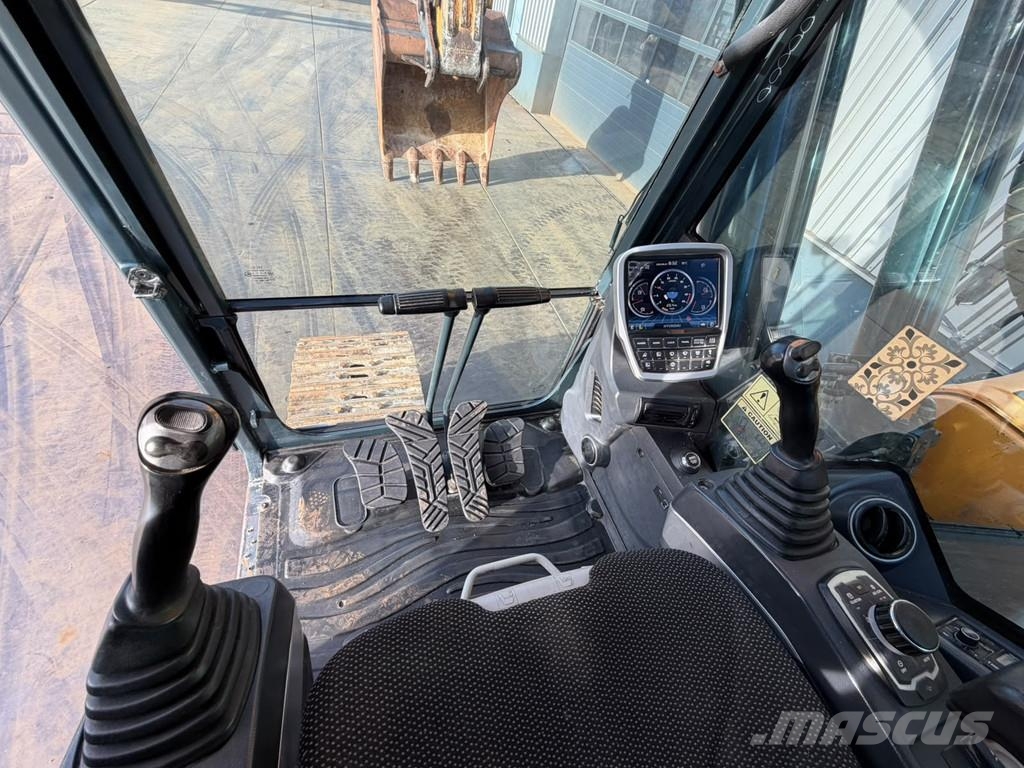Hyundai HX330NL حفارات زحافة