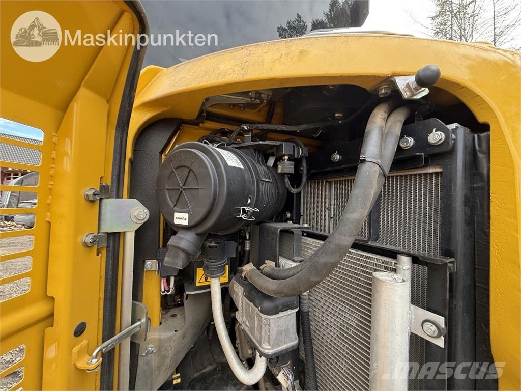 Komatsu PC 78 US-11E0 حفارات وسط 7 طن - 12 طن