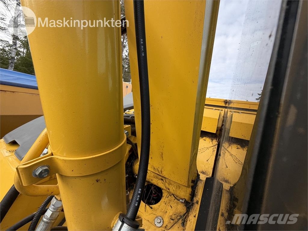 Komatsu PC 78 US-11E0 حفارات وسط 7 طن - 12 طن