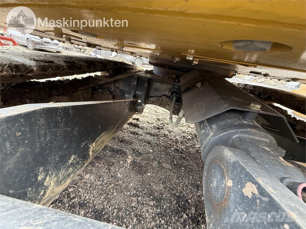 Komatsu PC 78 US-11E0 حفارات وسط 7 طن - 12 طن