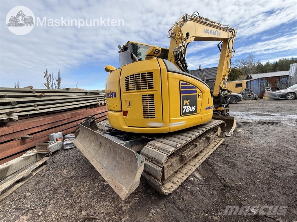 Komatsu PC 78 US-11E0 حفارات وسط 7 طن - 12 طن