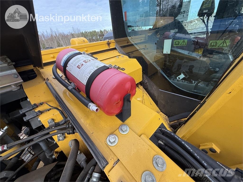 Komatsu PC 78 US-11E0 حفارات وسط 7 طن - 12 طن