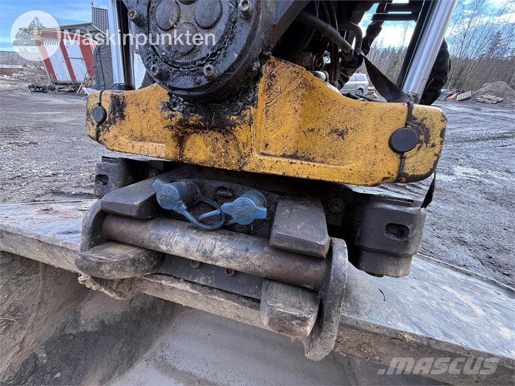 Komatsu PC 78 US-11E0 حفارات وسط 7 طن - 12 طن