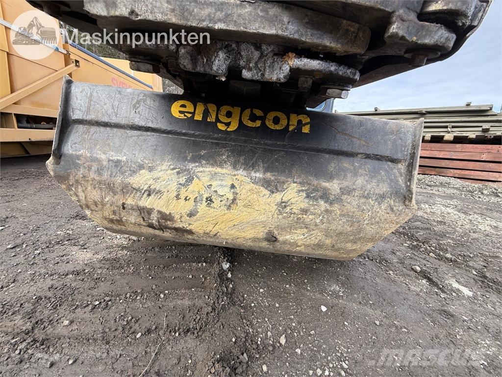 Komatsu PC 78 US-11E0 حفارات وسط 7 طن - 12 طن