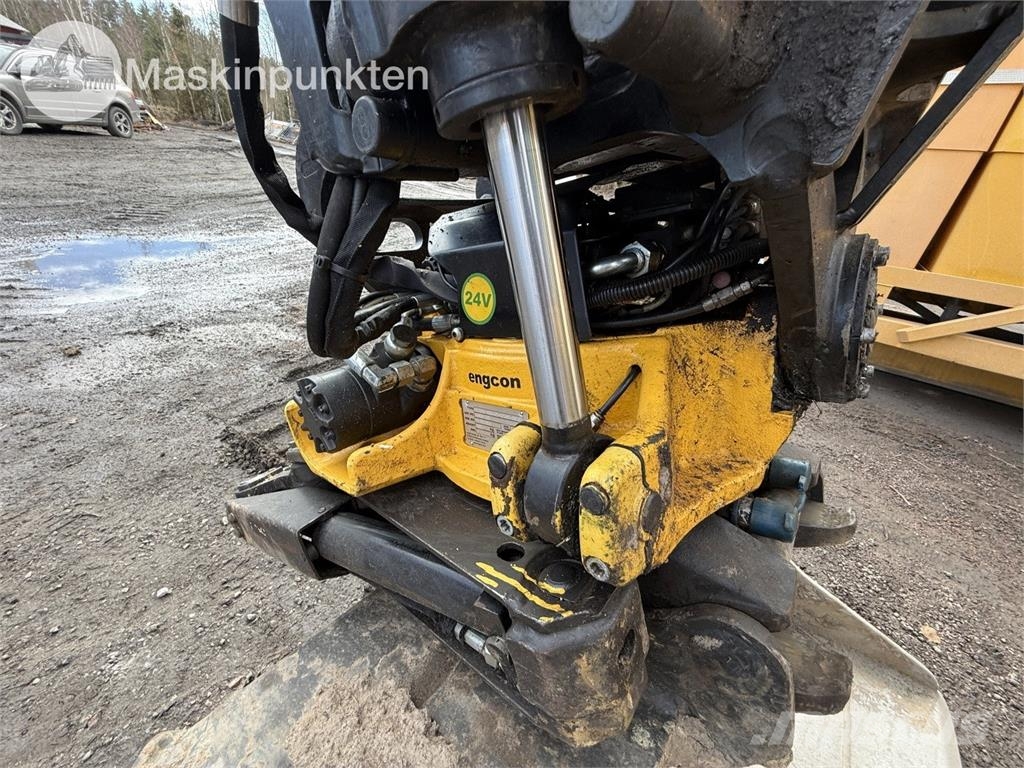 Komatsu PC 78 US-11E0 حفارات وسط 7 طن - 12 طن