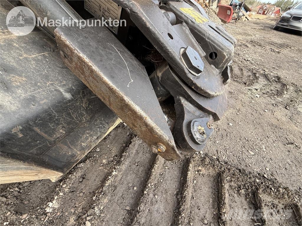 Komatsu PC 78 US-11E0 حفارات وسط 7 طن - 12 طن