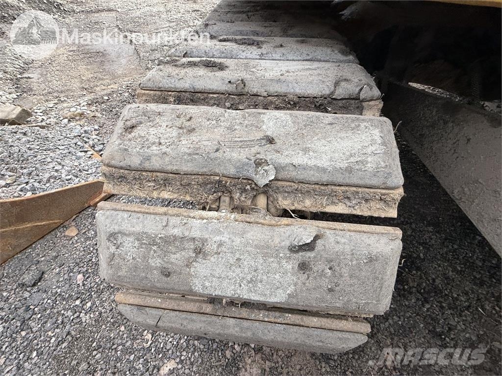 Komatsu PC 78 US-11E0 حفارات وسط 7 طن - 12 طن