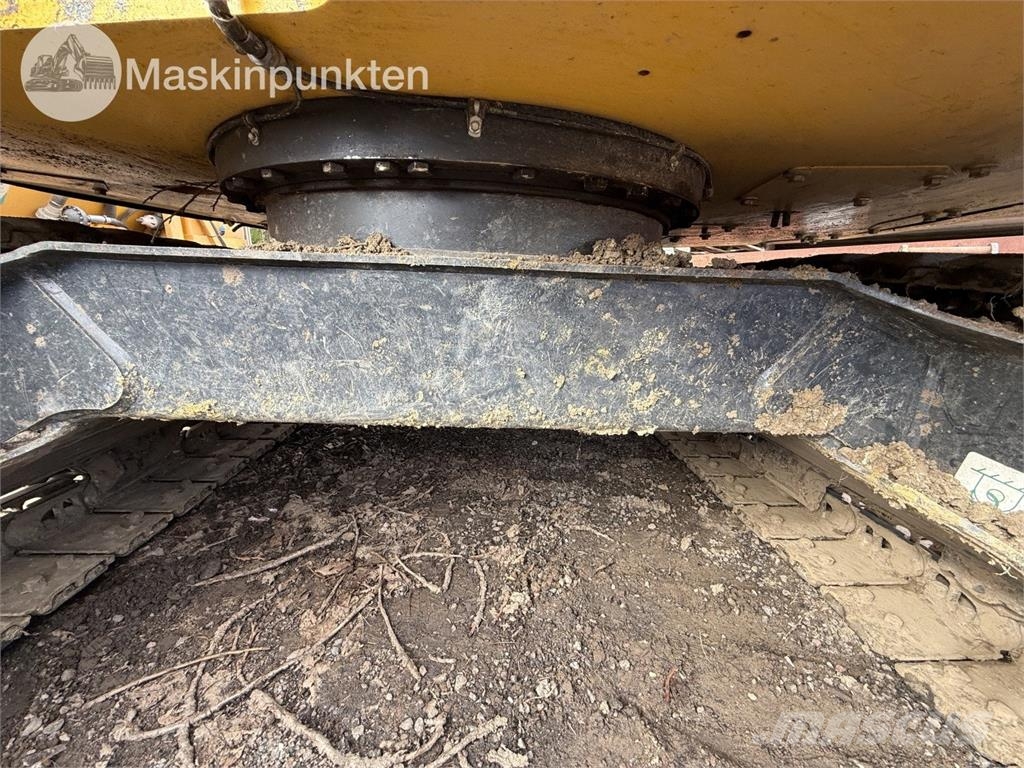 Komatsu PC 78 US-11E0 حفارات وسط 7 طن - 12 طن