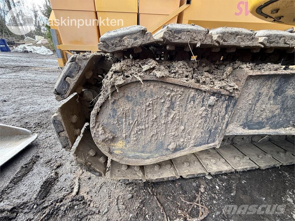 Komatsu PC 78 US-11E0 حفارات وسط 7 طن - 12 طن