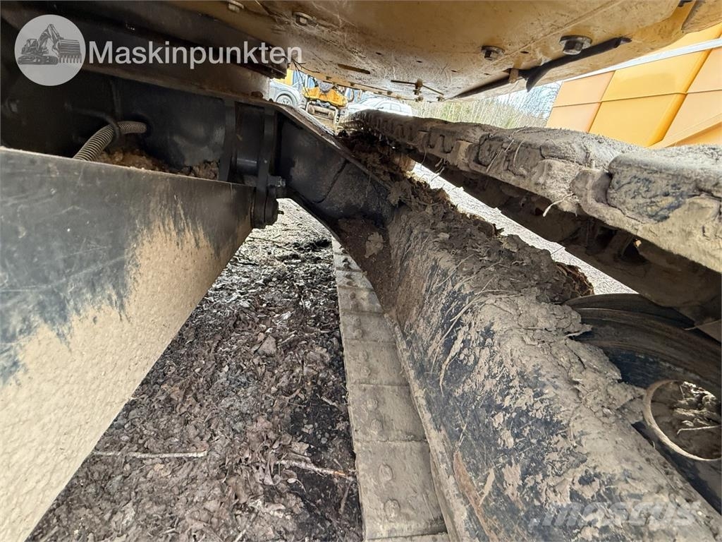 Komatsu PC 78 US-11E0 حفارات وسط 7 طن - 12 طن