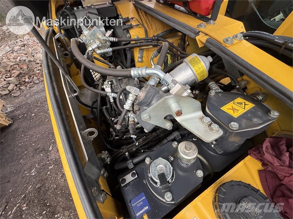 Komatsu PC 78 US-11E0 حفارات وسط 7 طن - 12 طن