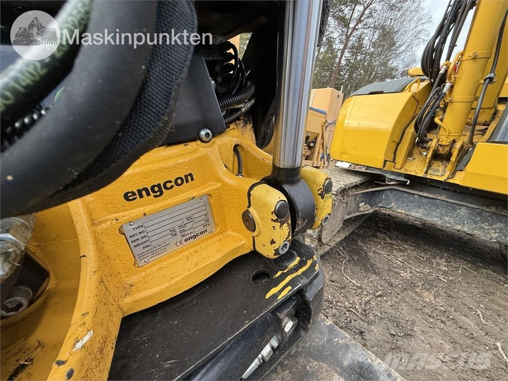 Komatsu PC 78 US-11E0 حفارات وسط 7 طن - 12 طن