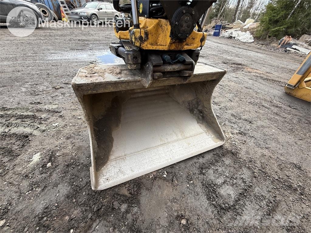 Komatsu PC 78 US-11E0 حفارات وسط 7 طن - 12 طن