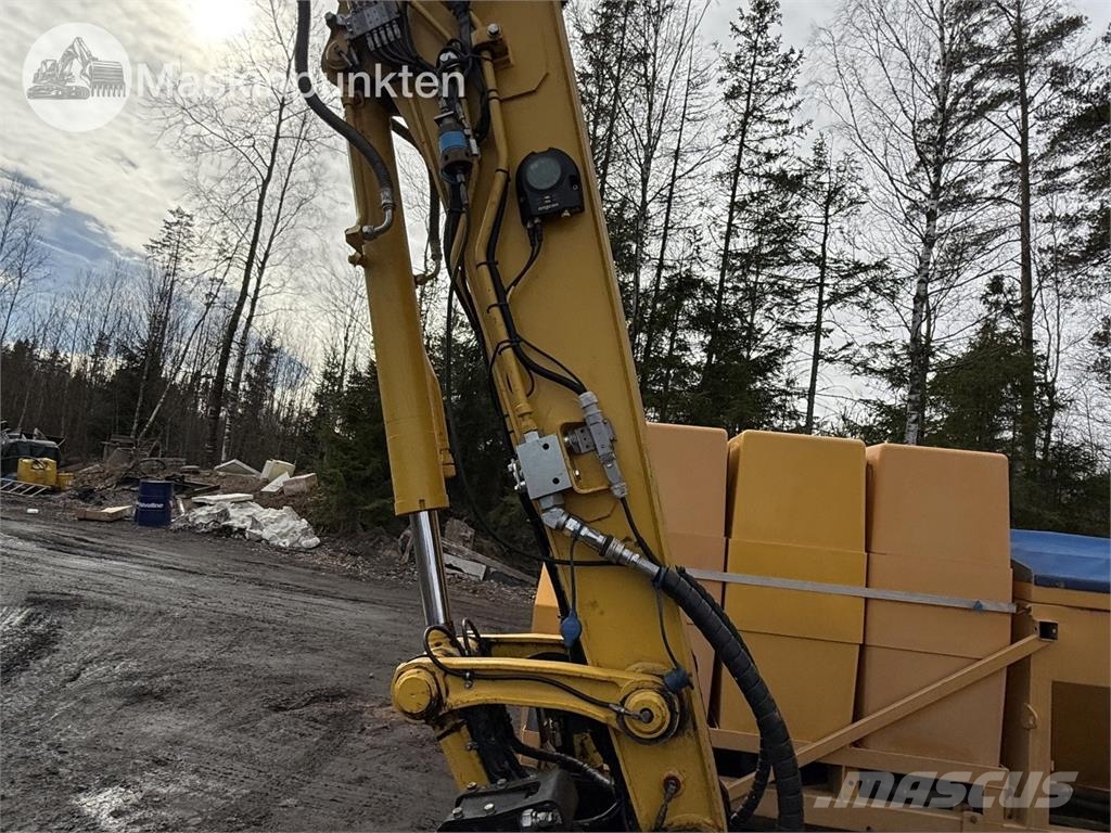 Komatsu PC 78 US-11E0 حفارات وسط 7 طن - 12 طن