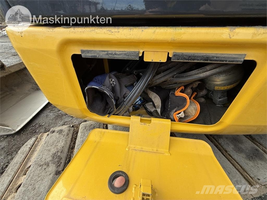 Komatsu PC 78 US-11E0 حفارات وسط 7 طن - 12 طن