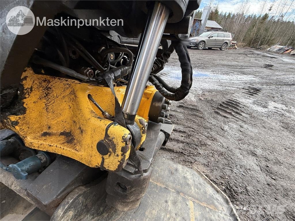 Komatsu PC 78 US-11E0 حفارات وسط 7 طن - 12 طن