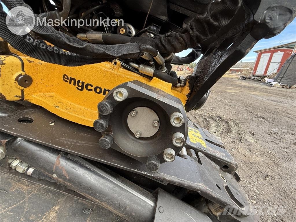 Komatsu PC 78 US-11E0 حفارات وسط 7 طن - 12 طن