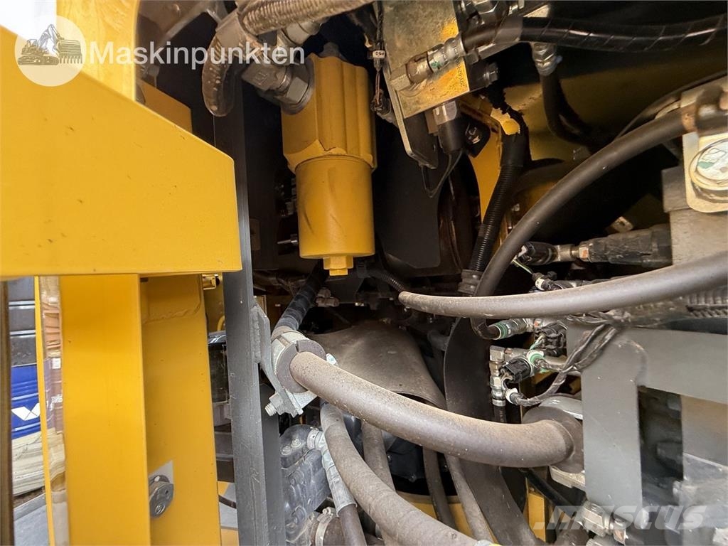 Komatsu PC 78 US-11E0 حفارات وسط 7 طن - 12 طن