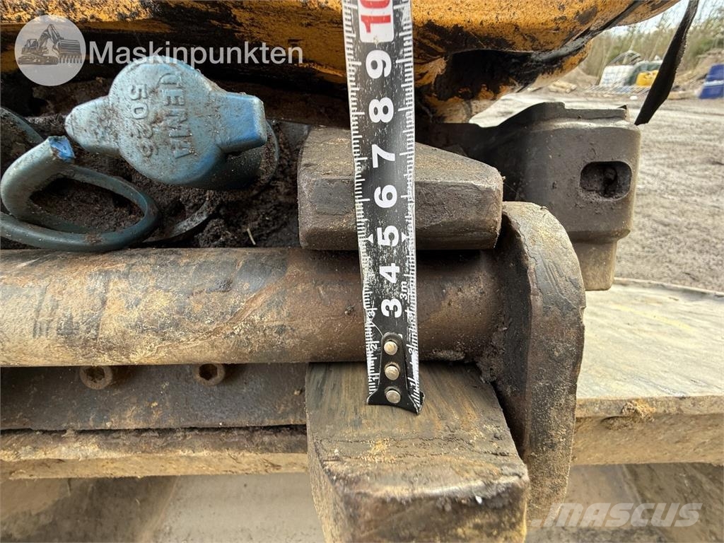Komatsu PC 78 US-11E0 حفارات وسط 7 طن - 12 طن