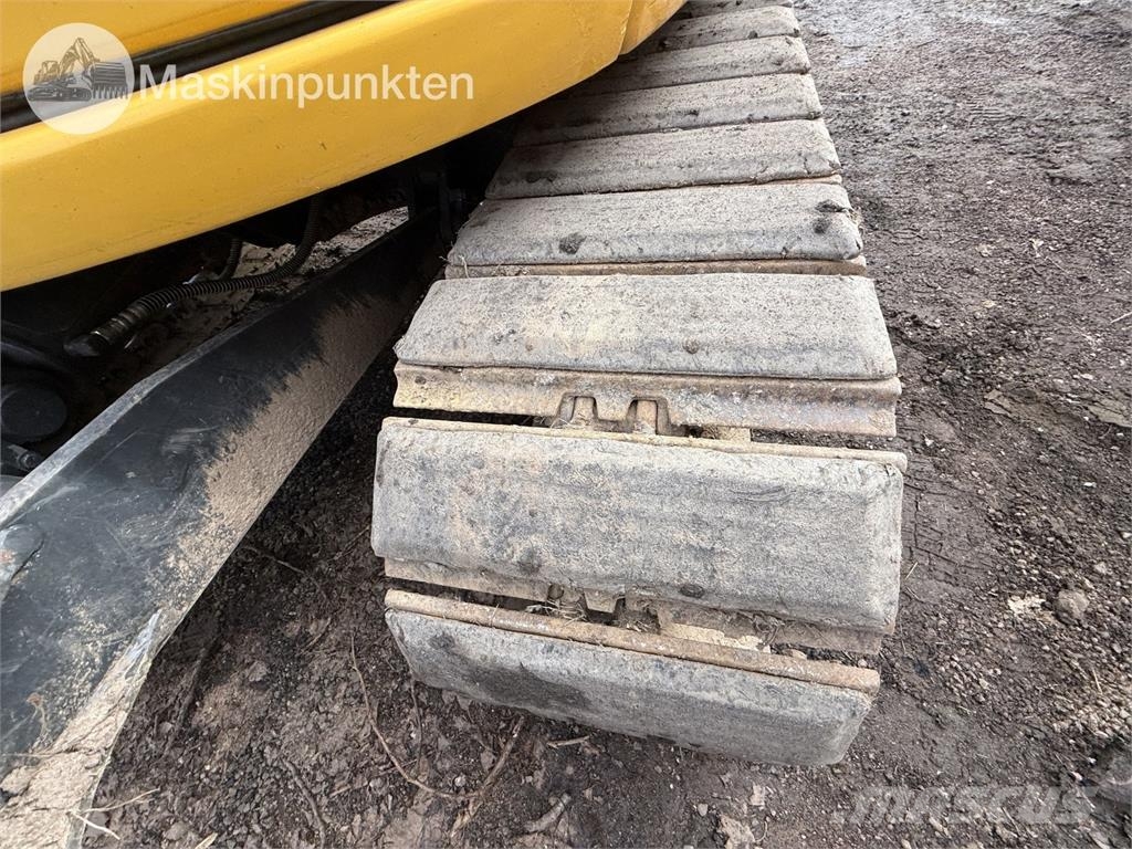 Komatsu PC 78 US-11E0 حفارات وسط 7 طن - 12 طن