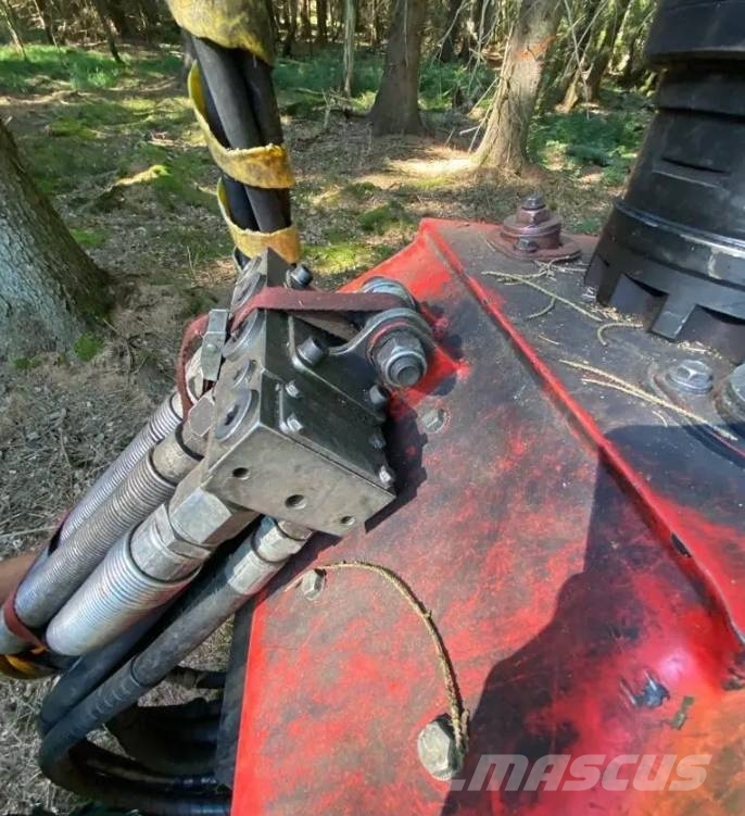 SP 761 LF Harvesteri