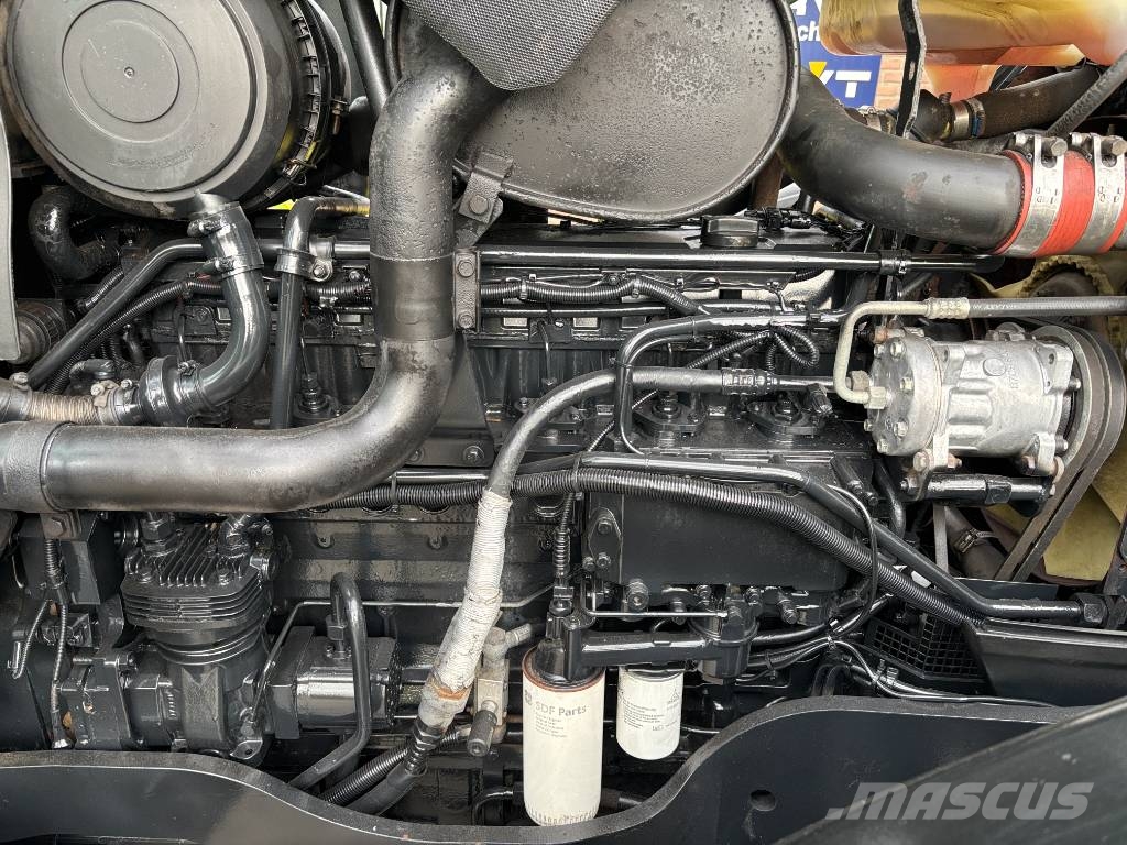 Deutz-Fahr AGROTRON 180.7 الجرارات