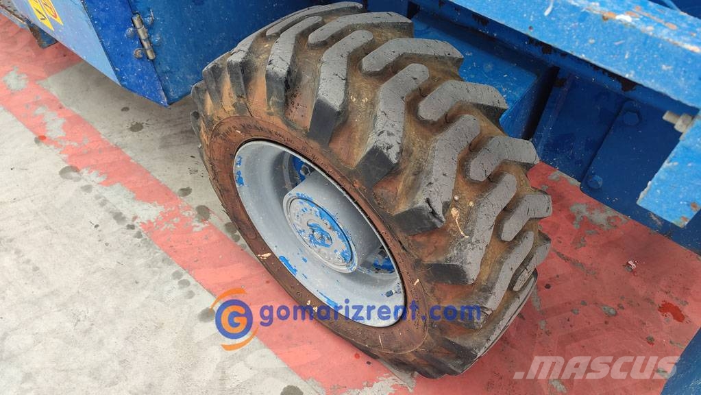 Genie GS 3384 RT Nožnicové zdvíhacie plošiny
