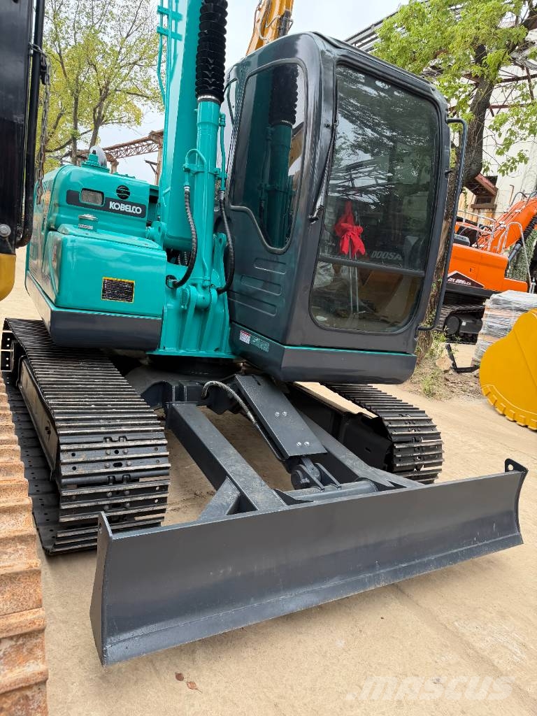 Kobelco SK 75 3000 units excavators in stock 中型挖土機/掘鑿機/挖掘機 7t-12t