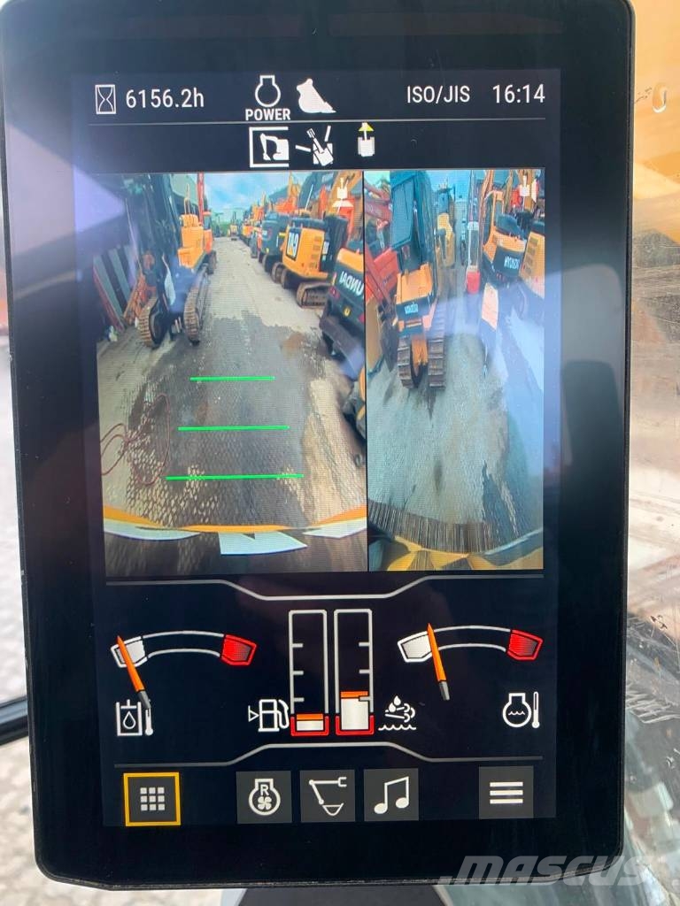 CAT 330 حفارات زحافة
