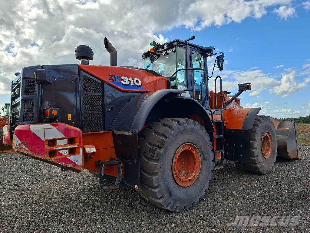 Hitachi ZW310 Iekrāvēji uz riteņiem