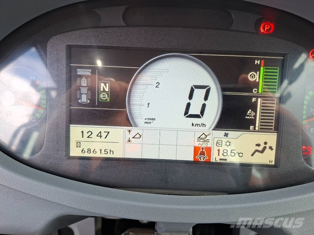 Hitachi ZW310 Iekrāvēji uz riteņiem