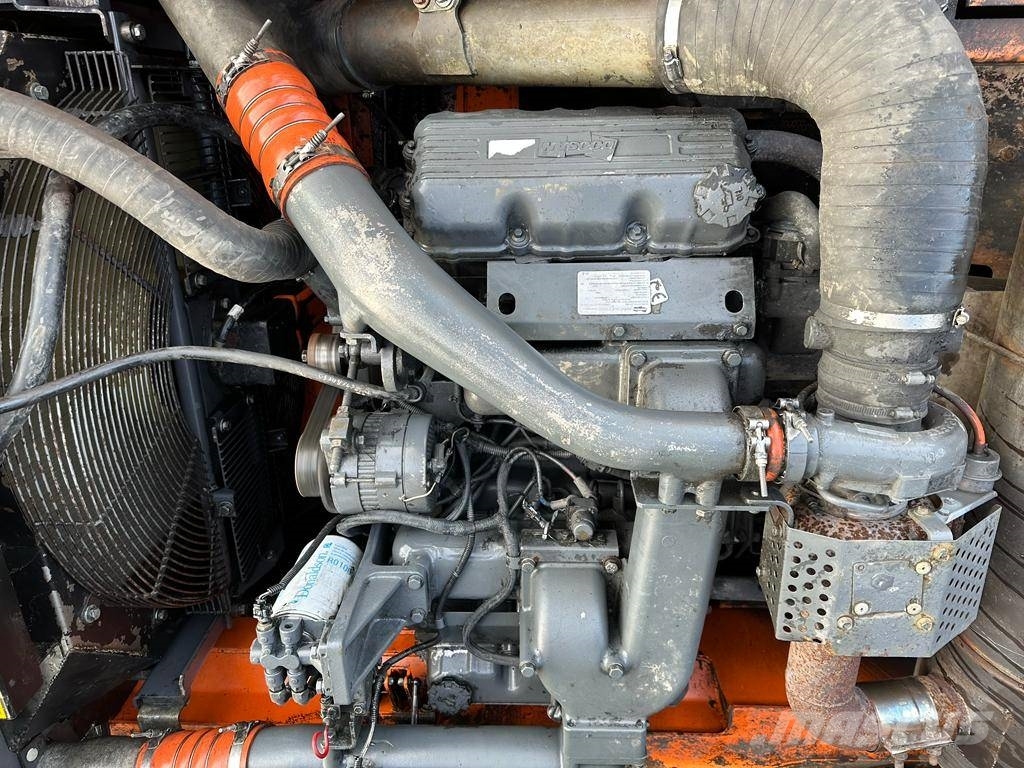 Doosan 2006 DX 420 LC Гусеничные экскаваторы