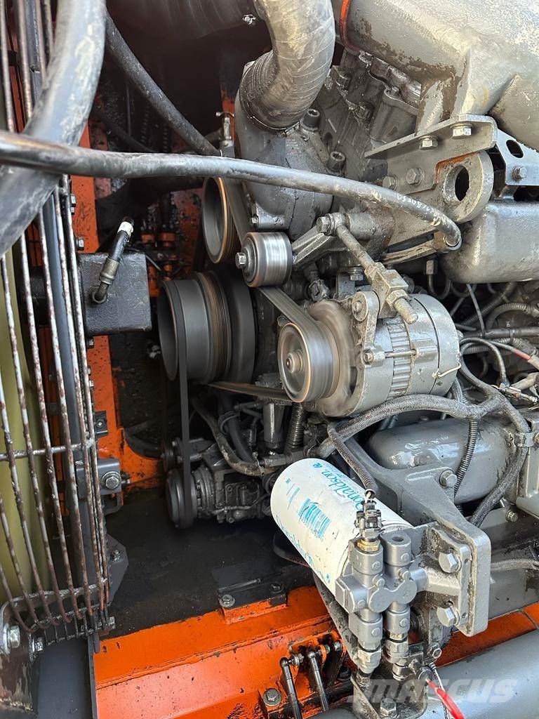 Doosan 2006 DX 420 LC Гусеничные экскаваторы