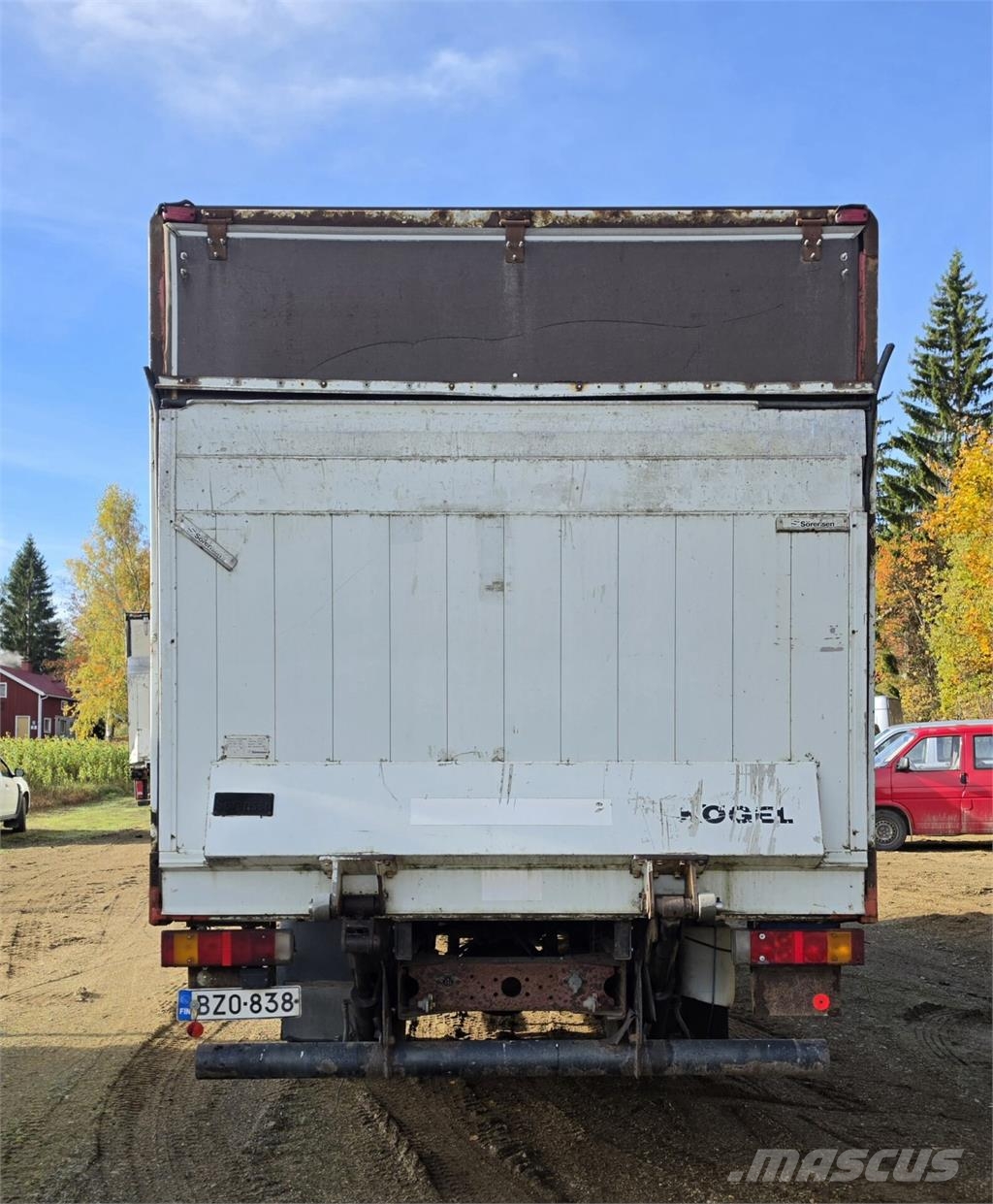 Iveco 120E23 Umpikorikuorma-autot