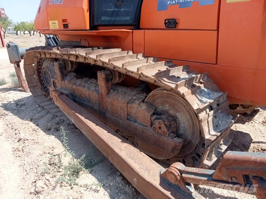 Fiat-Hitachi D 180 Vikšriniai buldozeriai