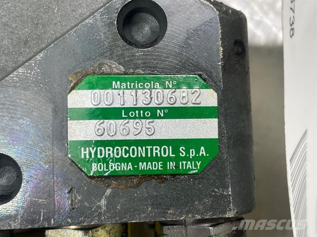 Ahlmann AZ210-23102114-Servo valve/Servoventil links هيدروليات