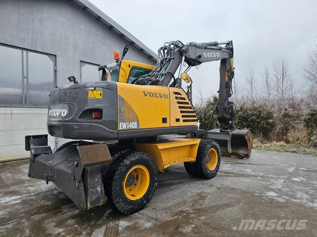 Volvo EW 140 B Колесни екскаватори