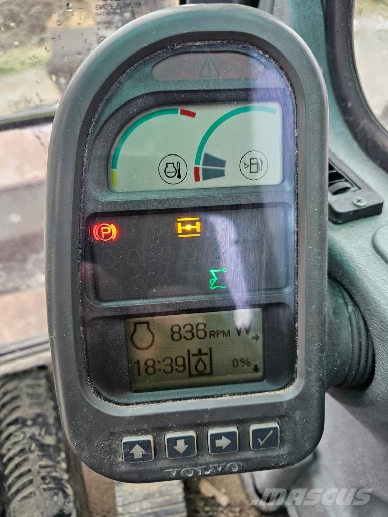 Volvo EW 140 B Колесни екскаватори