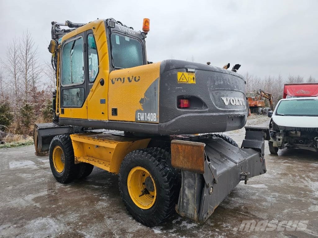Volvo EW 140 B Колесни екскаватори