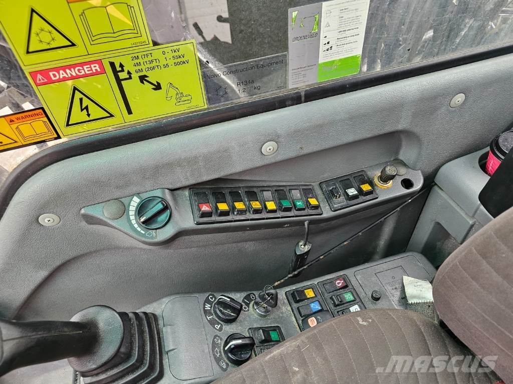 Volvo EW 140 B Колесни екскаватори