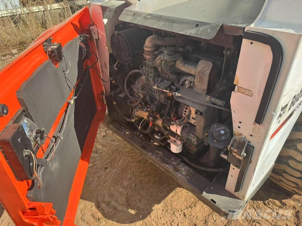 Bobcat S 630 스키드로더