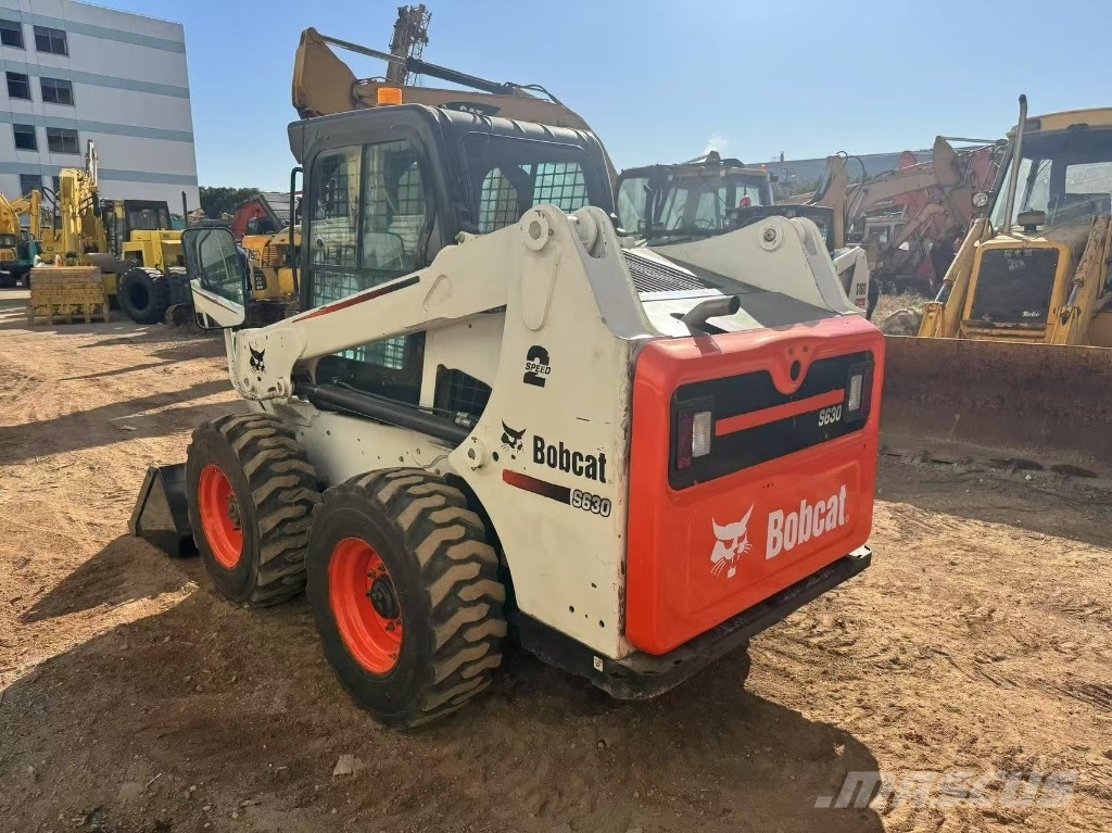 Bobcat S 630 스키드로더