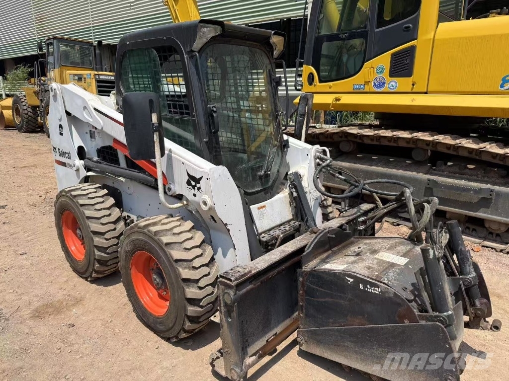 Bobcat S 630 스키드로더