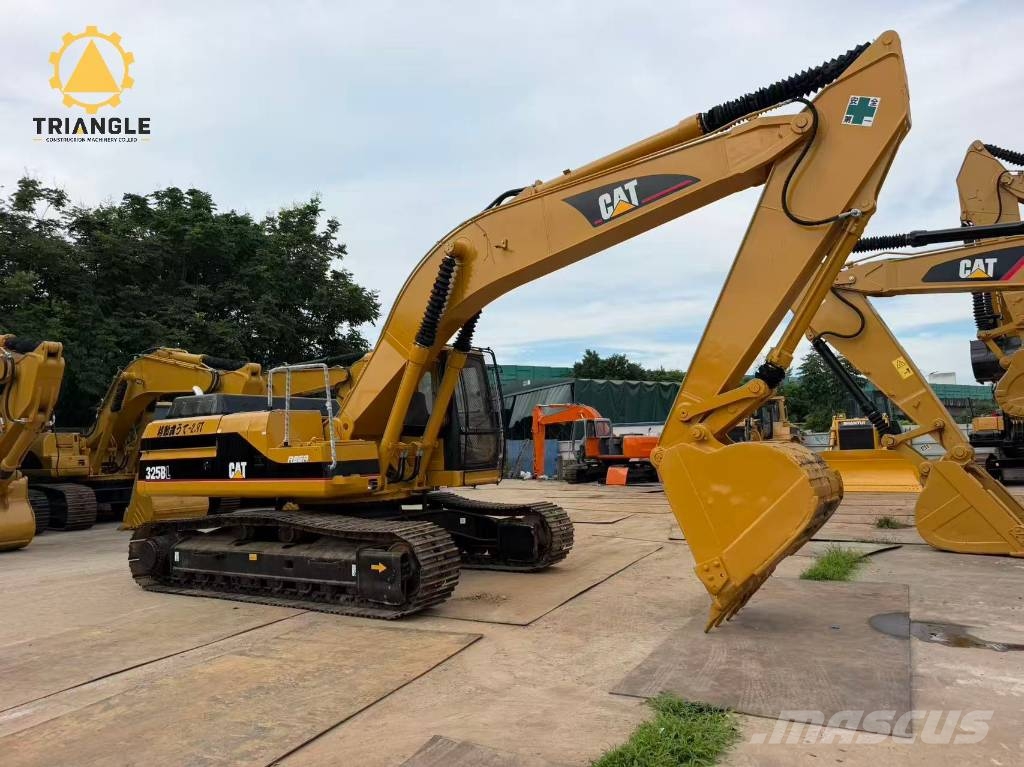 CAT 325 B Gravemaskiner på larvebånd